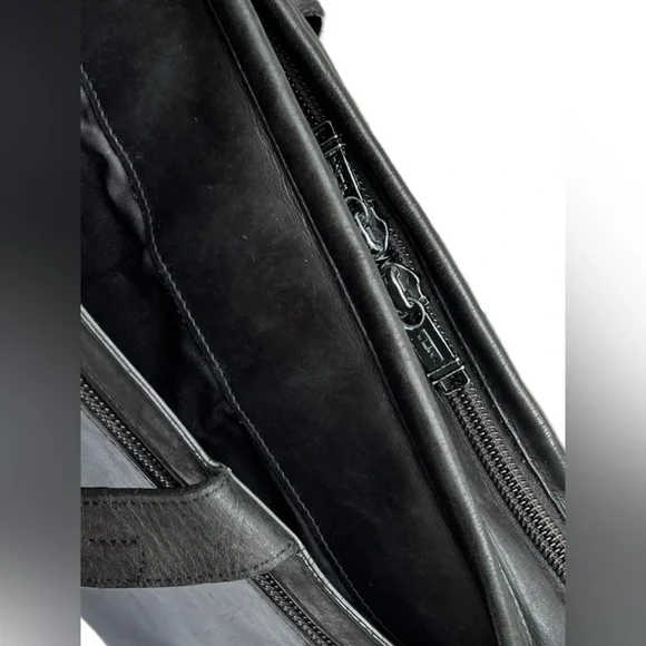 Tumi 96111DH ALPHA Slim Large Screen Black Leather Portfolio Briefcase Laptop​ - Picture 5 of 16